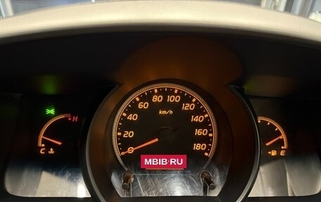 Toyota RegiusAce, 2011 год, 2 740 000 рублей, 14 фотография