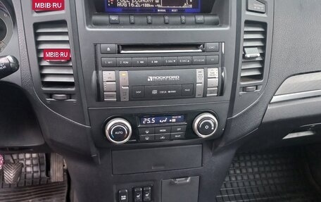 Mitsubishi Pajero IV, 2007 год, 1 500 000 рублей, 11 фотография