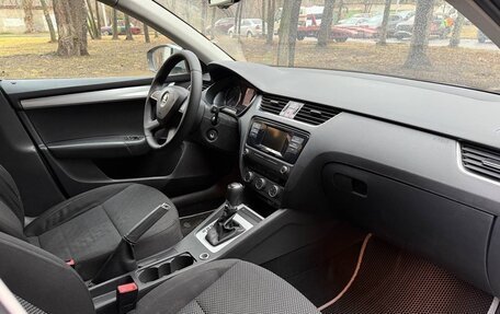 Skoda Octavia, 2015 год, 950 000 рублей, 11 фотография