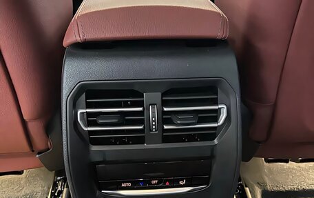 BMW 3 серия, 2024 год, 3 349 000 рублей, 16 фотография