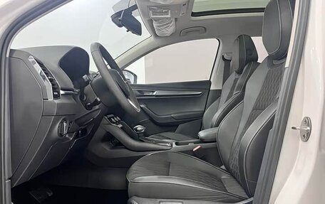 Skoda Karoq I, 2022 год, 1 980 000 рублей, 8 фотография