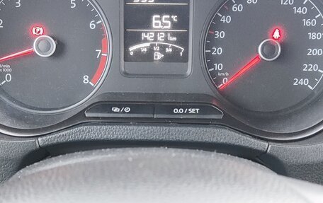 Volkswagen Polo VI (EU Market), 2015 год, 800 000 рублей, 9 фотография