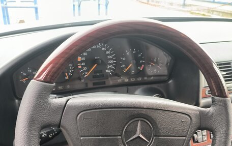 Mercedes-Benz S-Класс, 1995 год, 1 600 000 рублей, 9 фотография