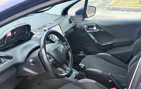Peugeot 208 II, 2013 год, 385 000 рублей, 8 фотография
