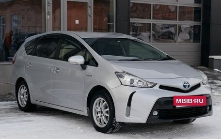 Toyota Prius Alpha I (ZVW40/41), 2015 год, 1 650 000 рублей, 3 фотография