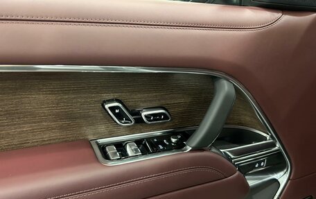 Land Rover Range Rover IV рестайлинг, 2024 год, 22 990 000 рублей, 8 фотография