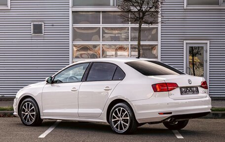 Volkswagen Jetta VI, 2015 год, 1 295 000 рублей, 4 фотография