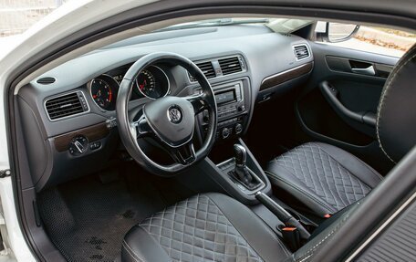 Volkswagen Jetta VI, 2015 год, 1 295 000 рублей, 13 фотография