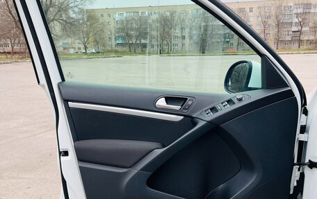 Volkswagen Tiguan I, 2015 год, 1 690 000 рублей, 13 фотография