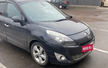 Renault Scenic III, 2011 год, 650 000 рублей, 3 фотография