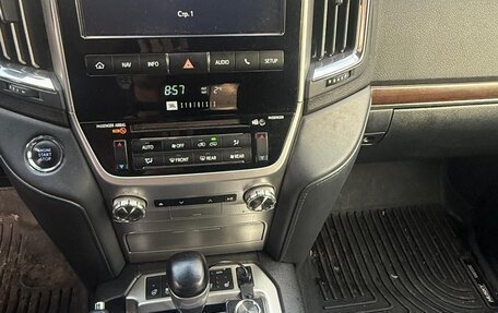 Toyota Land Cruiser 200, 2020 год, 8 590 000 рублей, 9 фотография