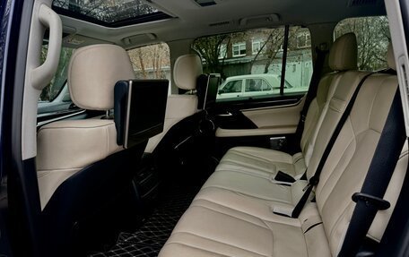 Lexus LX III, 2016 год, 6 400 000 рублей, 8 фотография