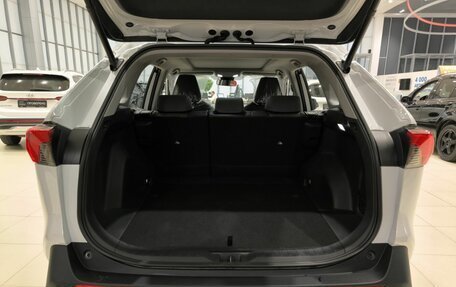 Toyota RAV4, 2025 год, 4 300 000 рублей, 12 фотография