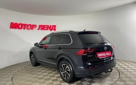 Volkswagen Tiguan II, 2018 год, 2 380 000 рублей, 6 фотография