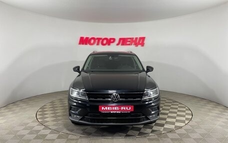 Volkswagen Tiguan II, 2018 год, 2 380 000 рублей, 2 фотография