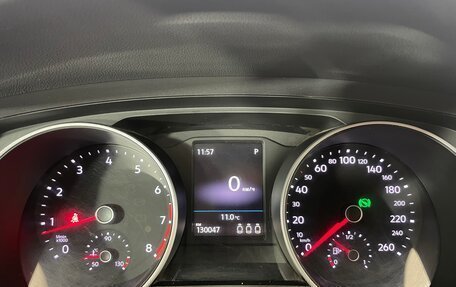 Volkswagen Tiguan II, 2018 год, 2 380 000 рублей, 15 фотография