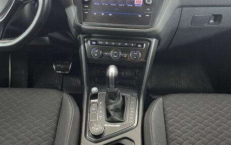 Volkswagen Tiguan II, 2018 год, 2 380 000 рублей, 14 фотография