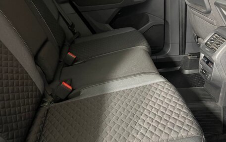 Volkswagen Tiguan II, 2018 год, 2 380 000 рублей, 22 фотография