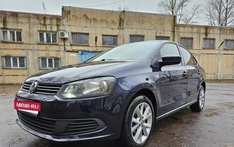 Volkswagen Polo VI (EU Market), 2014 год, 750 000 рублей, 2 фотография