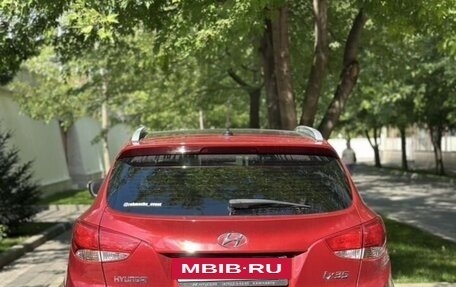 Hyundai ix35 I рестайлинг, 2011 год, 1 050 000 рублей, 4 фотография