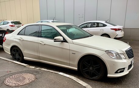 Mercedes-Benz E-Класс, 2011 год, 1 650 000 рублей, 6 фотография