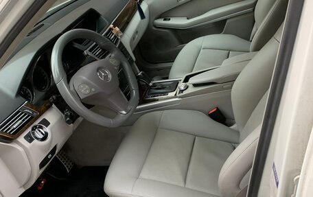 Mercedes-Benz E-Класс, 2011 год, 1 650 000 рублей, 8 фотография