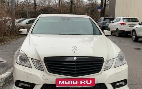 Mercedes-Benz E-Класс, 2011 год, 1 650 000 рублей, 7 фотография