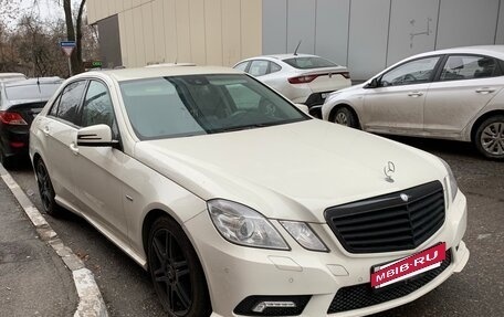 Mercedes-Benz E-Класс, 2011 год, 1 650 000 рублей, 5 фотография