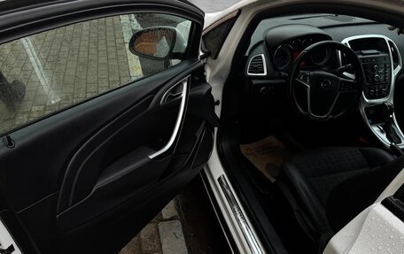 Opel Astra J, 2013 год, 800 000 рублей, 11 фотография