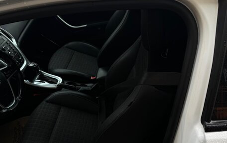 Opel Astra J, 2013 год, 800 000 рублей, 10 фотография