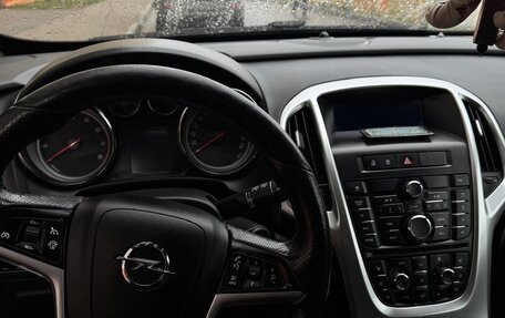 Opel Astra J, 2013 год, 800 000 рублей, 9 фотография