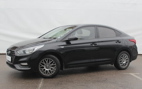 Hyundai Solaris II рестайлинг, 2017 год, 1 095 000 рублей, 1 фотография