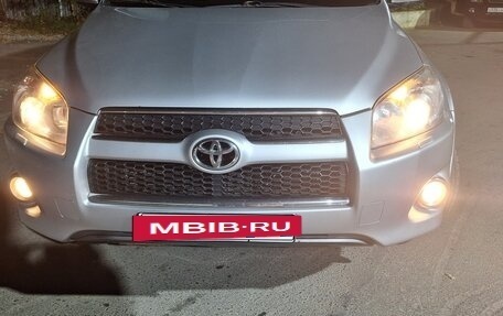 Toyota RAV4, 2010 год, 1 380 000 рублей, 2 фотография