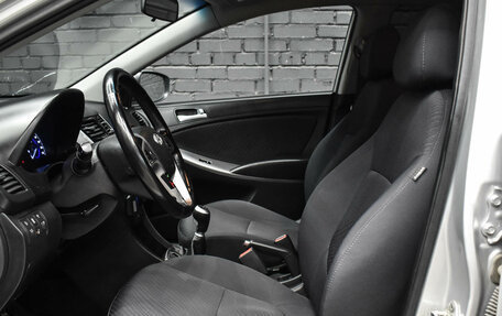 Hyundai Solaris II рестайлинг, 2014 год, 900 000 рублей, 17 фотография