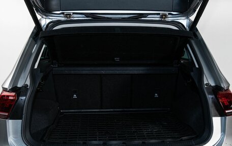 Volkswagen Tiguan II, 2018 год, 2 998 000 рублей, 17 фотография