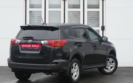 Toyota RAV4, 2015 год, 1 850 000 рублей, 2 фотография