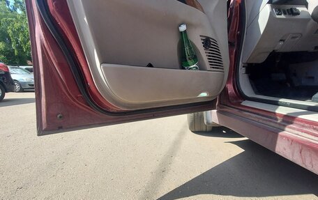 Mitsubishi Grandis, 2004 год, 700 000 рублей, 13 фотография