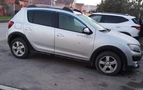 Renault Sandero II рестайлинг, 2015 год, 850 000 рублей, 4 фотография