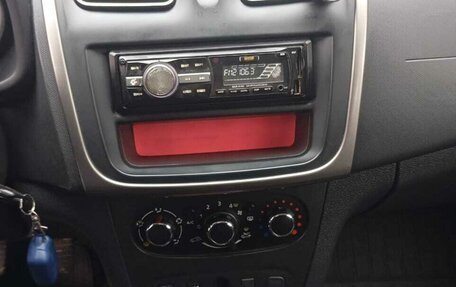 Renault Sandero II рестайлинг, 2018 год, 710 000 рублей, 19 фотография