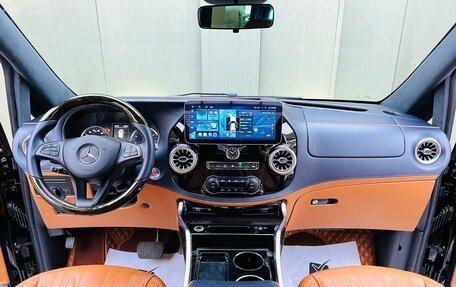 Mercedes-Benz Vito, 2021 год, 6 700 000 рублей, 16 фотография