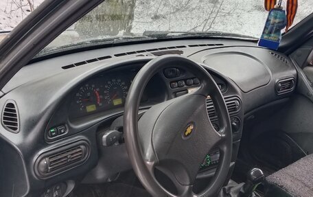 Chevrolet Niva I рестайлинг, 2004 год, 160 000 рублей, 5 фотография