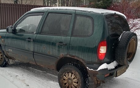 Chevrolet Niva I рестайлинг, 2004 год, 160 000 рублей, 2 фотография