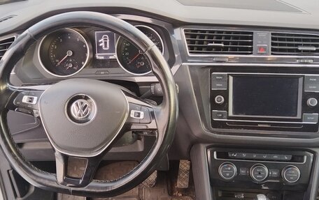 Volkswagen Tiguan II, 2017 год, 1 750 000 рублей, 10 фотография