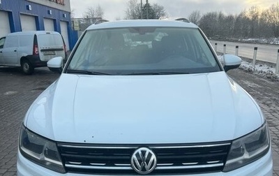 Volkswagen Tiguan II, 2017 год, 1 750 000 рублей, 1 фотография