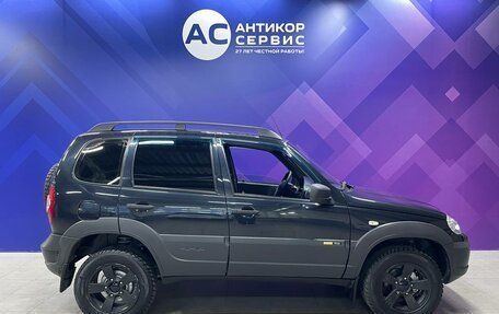 Chevrolet Niva I рестайлинг, 2016 год, 690 000 рублей, 5 фотография