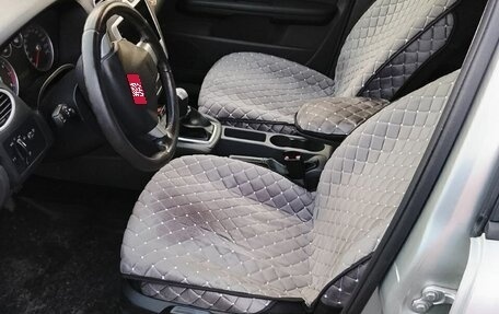 Ford Focus II рестайлинг, 2005 год, 560 000 рублей, 1 фотография