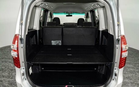 Toyota Noah III, 2011 год, 1 600 000 рублей, 14 фотография