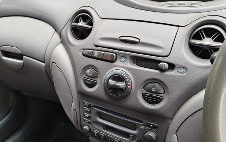 Toyota Platz, 2000 год, 320 000 рублей, 11 фотография