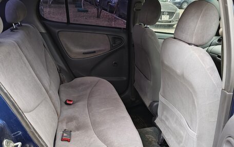 Toyota Platz, 2000 год, 320 000 рублей, 13 фотография