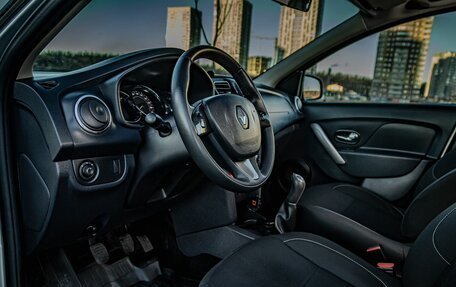 Renault Sandero II рестайлинг, 2018 год, 820 000 рублей, 12 фотография